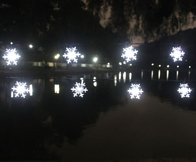Solar Christmas String Lights Outdoor Waterproof 30 LED 20Feet Solar Snowflake Christmas Fairy Lights Decorations with 8 Lighting Modes for Garden Patio Yard Porch Wedding Party Decor(White)