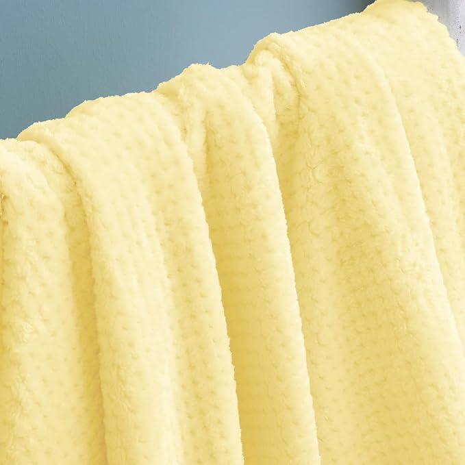 Exclusivo Mezcla Fleece Throw Blanket, Super Soft and Warm Blankets for Couch, Sofa and Bed Waffle Textured, Cozy, Fuzzy and Lightweight (Light Yellow, 40x50 Inches)