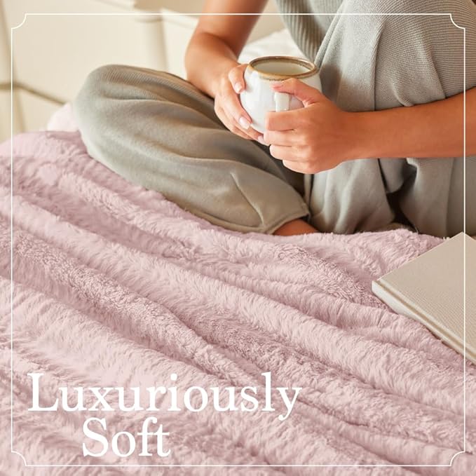 The Connecticut Home Co Bedding Blanket, Twin 80x60, Soft Fluffy Room Decor, Cozy Warm Throws for Bed, Gifts for Women, Bedroom Cute Aesthetic Blankets Faux Fur and Sherpa Dusty Rose