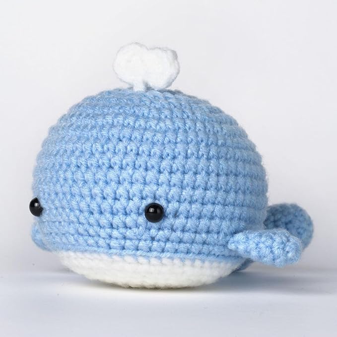 Wizardi Amigurumi DIY Crochet Kit - Whale F07N8-M43