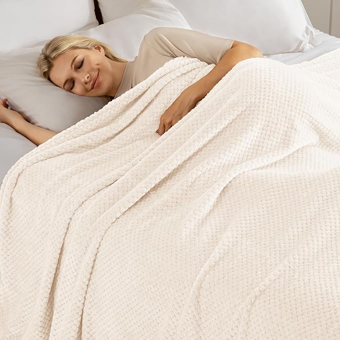 Exclusivo Mezcla Fleece Bed Blanket Queen Size, Super Soft and Warm Blankets for Couch, Sofa and Bed Waffle Textured, Cozy, Fuzzy and Lightweight (Ivory, 90x90 Inches)