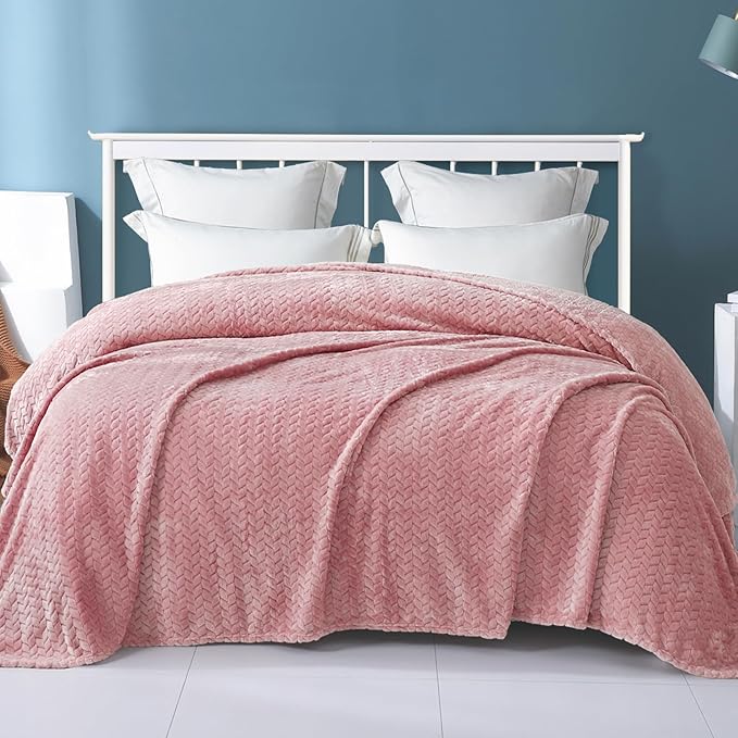 Exclusivo Mezcla Fleece King Size Blanket for Bed, 90x104 Inches Soft Cozy Jacquard Flannel Blankets, Lightweight Fuzzy Plush Warm for Winter, Pink