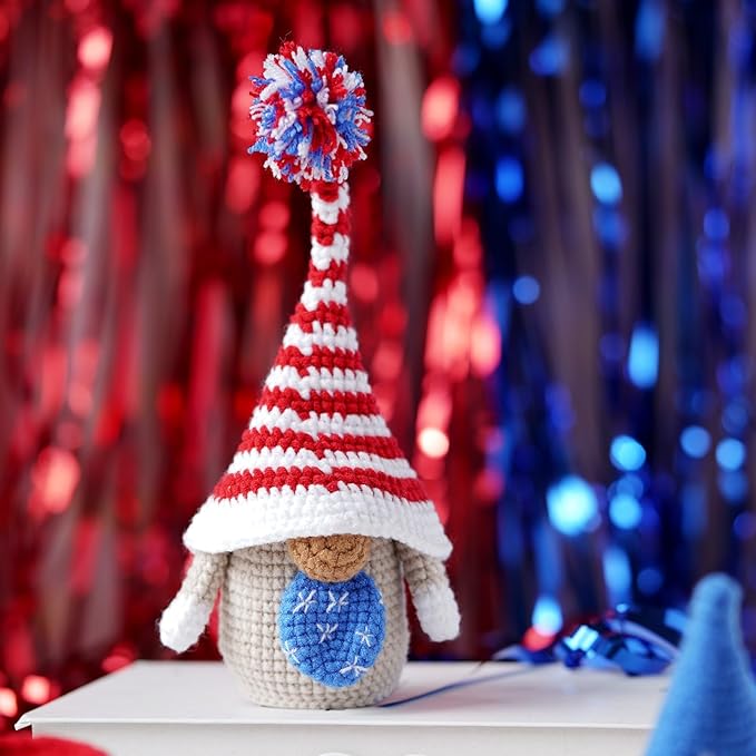 Wizardi Amigurumi DIY Crochet Kit - Patriotic Gnome F07N8-M195
