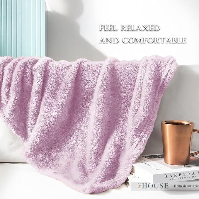 Exclusivo Mezcla Plush Fuzzy Fleece Throw Blanket Extra Large, Super Soft, Fluffy and Warm Blankets for Couch, Bed, Suitable for All Seasons (50x70 Inches, Light Purple)