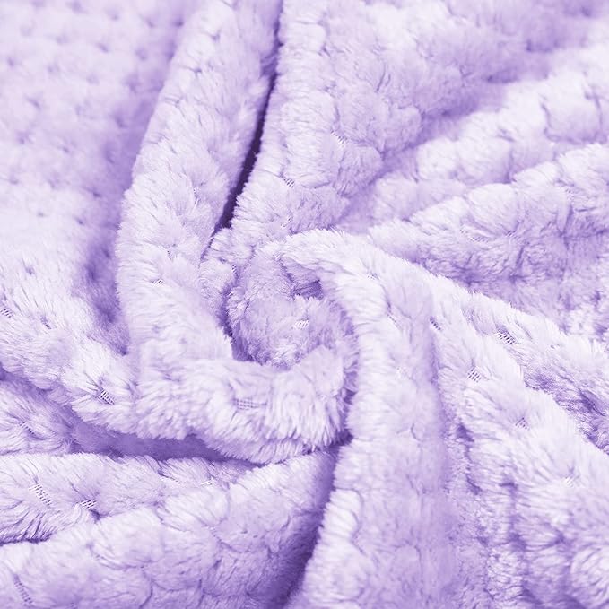 Exclusivo Mezcla Fleece Throw Blanket, Super Soft and Warm Blankets for Couch, Sofa and Bed Waffle Textured, Cozy, Fuzzy and Lightweight (Lilac Purple, 40x50 Inches)