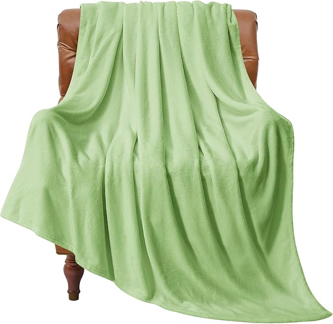 BEDELITE Fleece Blanket Twin Size Grass Green Throw Blankets for Couch & Bed, Luxury Plush Cozy Fuzzy Blanket 60x80 inches, Super Soft Warm Lightweight Throw Blanket for Travel Camping
