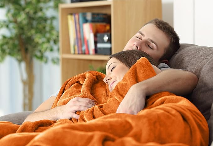 Utopia Bedding Fleece Blanket King Size Burnt Orange 300GSM Luxury Fuzzy Soft Anti-Static Microfiber Bed Blanket (90x102 Inch)