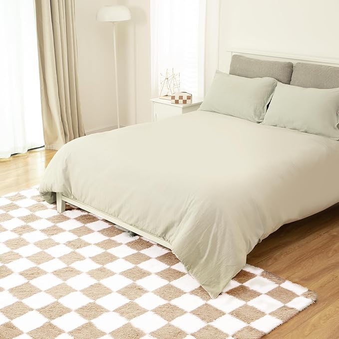 Super Soft Rug for Bedroom, 8x10 Ft Beige and White Area Rug Classic Checkered Shaggy Anti-Skid High Pile Soft Fluffy Rug Fuzzy Carpet for Living Room Bedroom Kids Room Nursery, Dorm Home Decor