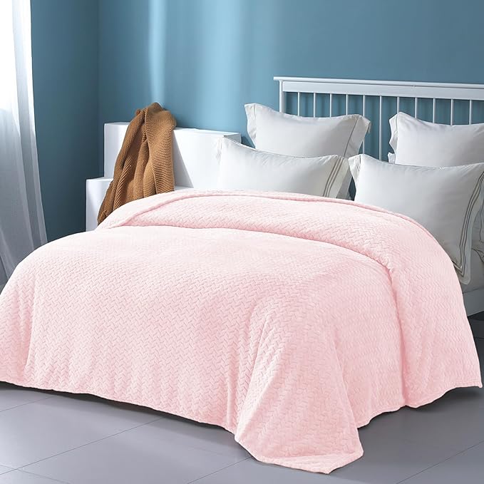 Exclusivo Mezcla Fleece Twin Size Blanket for Bed, 90x66 Inches Soft Cozy Jacquard Flannel Blankets, Lightweight Fuzzy Plush Warm for Winter, Light Pink