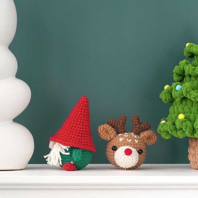 Wizardi Amigurumi DIY Crochet Kit - Christmas F07N8-M118