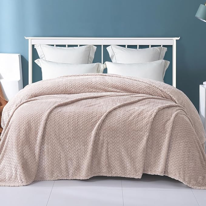 Exclusivo Mezcla Fleece Queen Size Blanket for Bed, 90x90 Inches Soft Cozy Jacquard Flannel Blankets, Lightweight Fuzzy Plush Warm for Winter, Camel