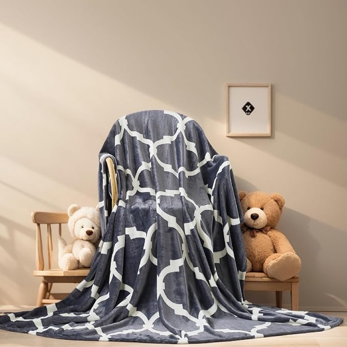 Richave Gray Pattern King Size Blanket,Premium Lightweight Anti-Static 90x108 Inches Throw Blankets for King Calking Bed,Couch, Sofa, Chair, Camping, Picnic,Grey and White