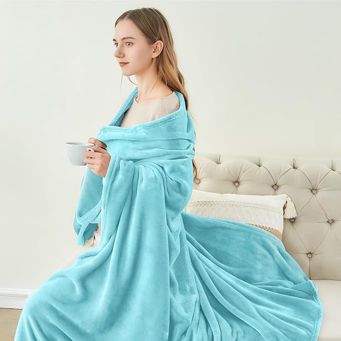 BEDELITE Fleece Blanket Twin Size Light Blue Throw Blankets for Couch & Bed, Luxury Plush Cozy Fuzzy Blanket 60x80 inches, Super Soft Warm Lightweight Throw Blanket for Travel Camping