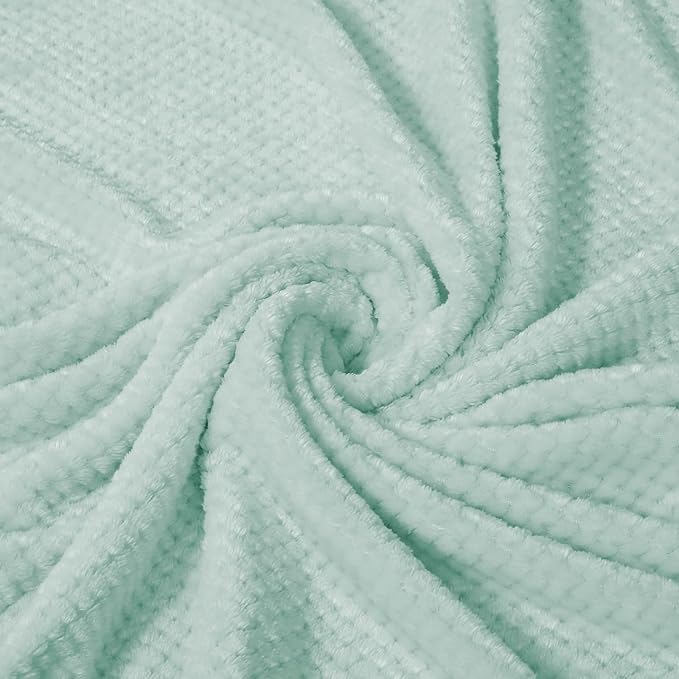 Exclusivo Mezcla Fleece Throw Blanket Extra Large, Super Soft and Warm Blankets for Couch, Sofa and Bed Waffle Textured, Cozy, Fuzzy and Lightweight (Mint Green, 50x70 Inches)