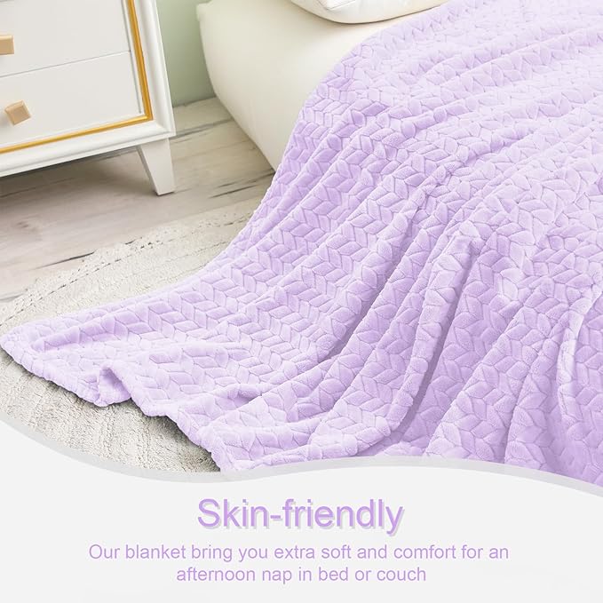 Exclusivo Mezcla Fleece Twin Size Blanket for Bed, 90x66 Inches Soft Cozy Jacquard Flannel Blankets, Lightweight Fuzzy Plush Warm for Winter, Lilac Purple