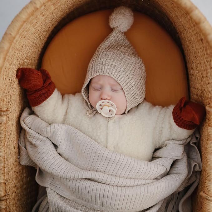 FRIGG Natural Rubber Baby Pacifier 6-Pack Cinnamon Charm | Made in Denmark | BPA-Free (0-6 Months)