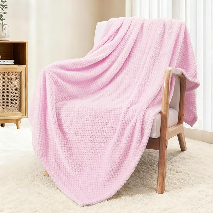 Exclusivo Mezcla Fleece Throw Blanket Extra Large, Super Soft and Warm Blankets for Couch, Sofa and Bed Waffle Textured, Cozy, Fuzzy and Lightweight (Light Pink, 50x70 Inches)