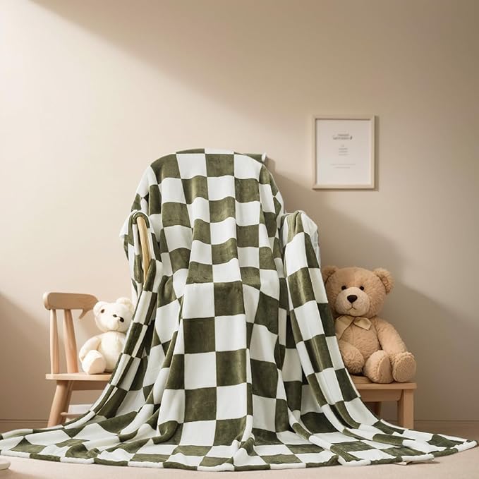 Checkered King Size Blanket,Premium Lightweight Anti-Static 90x108 Inches Sage Green Throw Blankets for King Calking Bed,Couch, Sofa, Chair, Camping, Picnic,Sage Green