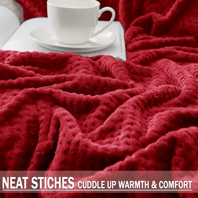 Exclusivo Mezcla Fleece Bed Blanket Twin Size, Super Soft and Warm Blankets for Couch, Sofa and Bed Waffle Textured, Cozy, Fuzzy and Lightweight (Deep Red, 90x66 Inches)