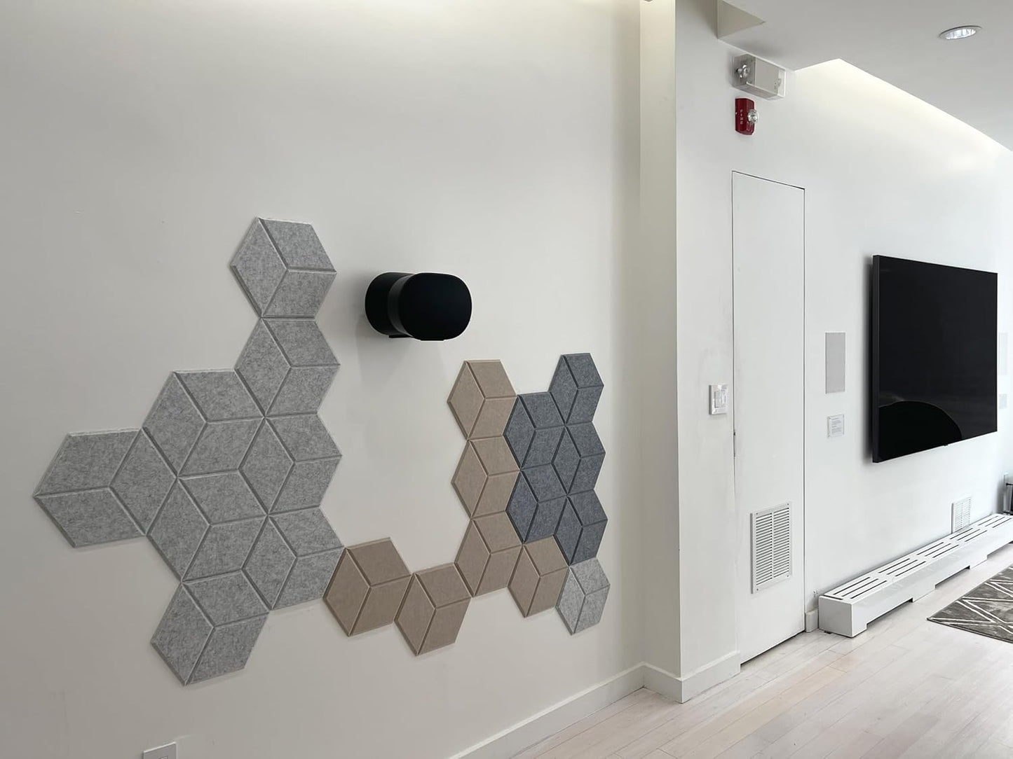 ynVISION.DESIGN Adjustable Wall Mount for Sonos ERA 300 Speaker - Black (1 Mount)
