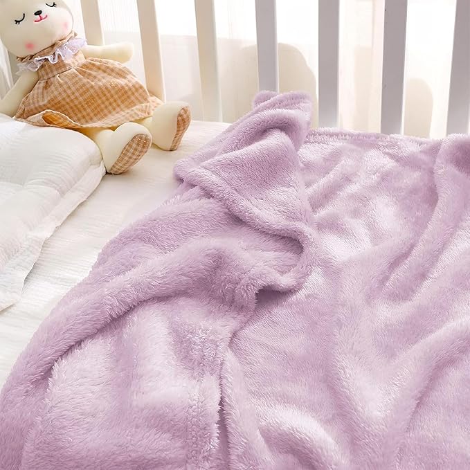 Exclusivo Mezcla Plush Fuzzy Fleece Throw Blanket, Super Soft, Fluffy and Warm Blankets for Couch, Bed, All Season Use (40x50 Inches, Light Purple)