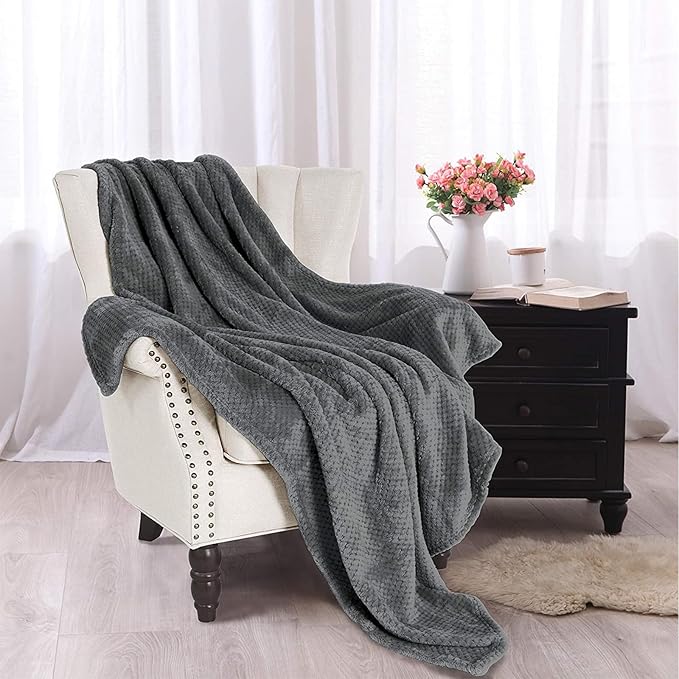 Exclusivo Mezcla Fleece Throw Blanket Extra Large, Super Soft and Warm Blankets for Couch, Sofa and Bed Waffle Textured, Cozy, Fuzzy and Lightweight (Dark Grey, 50x70 Inches)