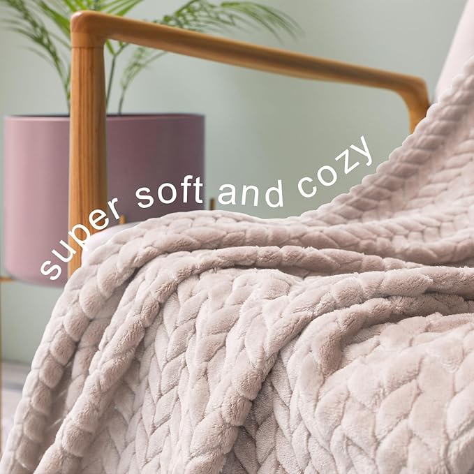 Exclusivo Mezcla Fleece Queen Size Blanket for Bed, 90x90 Inches Soft Cozy Jacquard Flannel Blankets, Lightweight Fuzzy Plush Warm for Winter, Camel