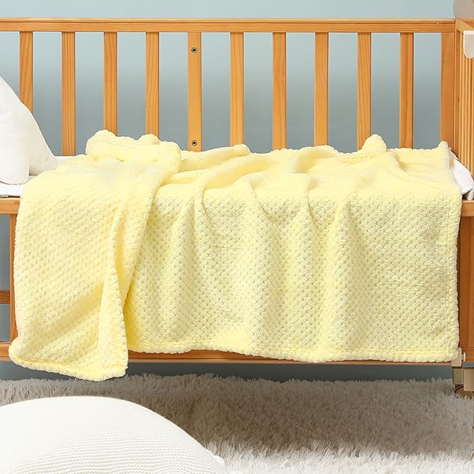 Exclusivo Mezcla Fleece Throw Blanket, Super Soft and Warm Blankets for Couch, Sofa and Bed Waffle Textured, Cozy, Fuzzy and Lightweight (Light Yellow, 40x50 Inches)