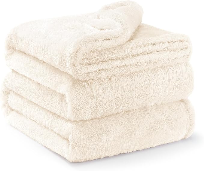 Exclusivo Mezcla Plush Fuzzy Fleece Bed Blanket Queen Size, Super Soft, Fluffy and Warm Blankets Suitable for All Seasons (Ivory, 90x90 Inches)