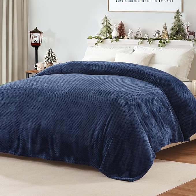 Exclusivo Mezcla Fleece Bed Blanket Queen Size, Super Soft and Warm Blankets for Couch, Sofa and Bed Waffle Textured, Cozy, Fuzzy and Lightweight (Navy Blue, 90x90 Inches)