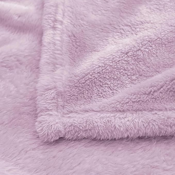 Exclusivo Mezcla Plush Fuzzy Fleece Throw Blanket, Super Soft, Fluffy and Warm Blankets for Couch, Bed, All Season Use (40x50 Inches, Light Purple)