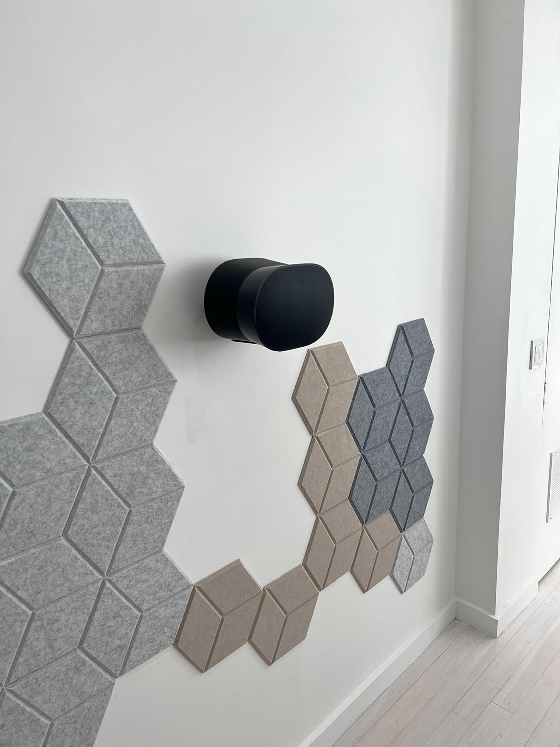ynVISION.DESIGN Adjustable Wall Mount for Sonos ERA 300 Speaker - Black (1 Mount)