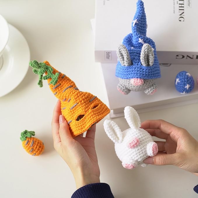 Wizardi Amigurumi DIY Crochet Kit - Rabbits F07N8-M144