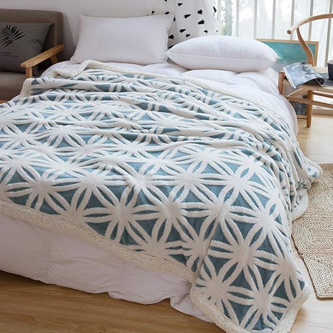 LOMAO Sherpa Fleece Blanket Fuzzy Soft Throw Blanket Dual Sided Blanket for Couch Sofa Bed (Light Blue, 90''x90'')