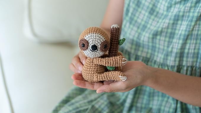 Wizardi Amigurumi DIY Crochet Kit - Sloth and Koala F07N8-M207