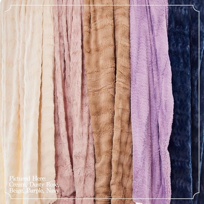 The Connecticut Home Co Throw Blanket for Couch, Soft Fluffy Room Decor, Cozy Warm Throws for Bed, Couches, Gifts for Women, Bedroom Cute Aesthetic Blankets Faux Fur and Sherpa, 65x50, Gray
