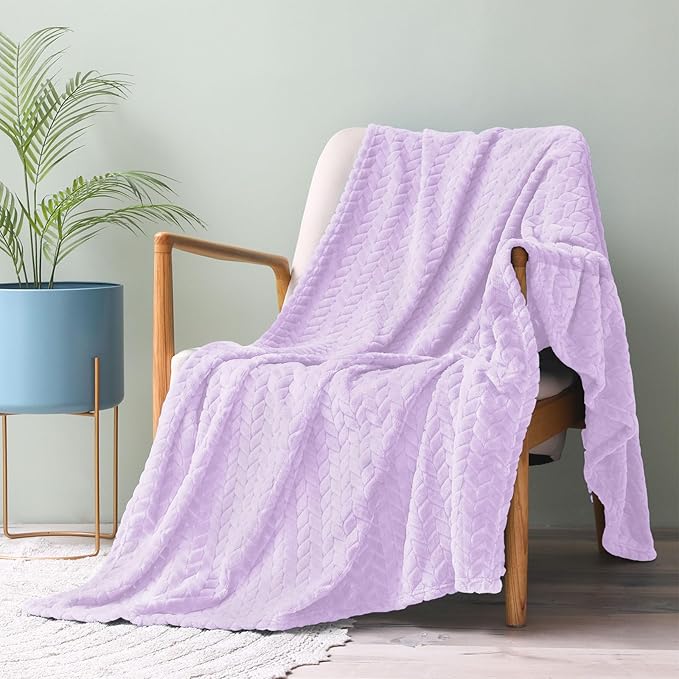 Exclusivo Mezcla Fleece Throw Blanket for Couch, 50x70 Inches Soft Cozy Jacquard Flannel Blankets, Lightweight Fuzzy Plush Warm Throws for Winter, Lilac Purple