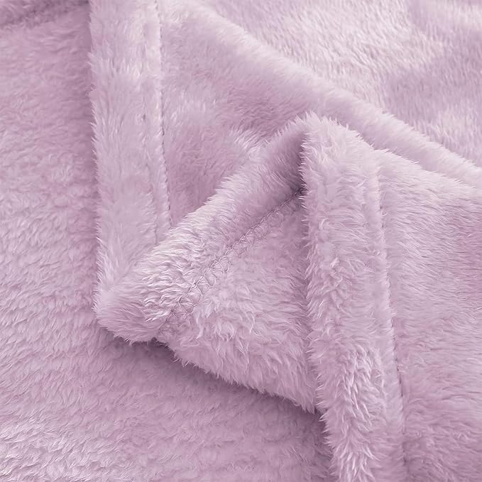 Exclusivo Mezcla Plush Fuzzy Fleece Throw Blanket, Super Soft, Fluffy and Warm Blankets for Couch, Bed, All Season Use (40x50 Inches, Light Purple)