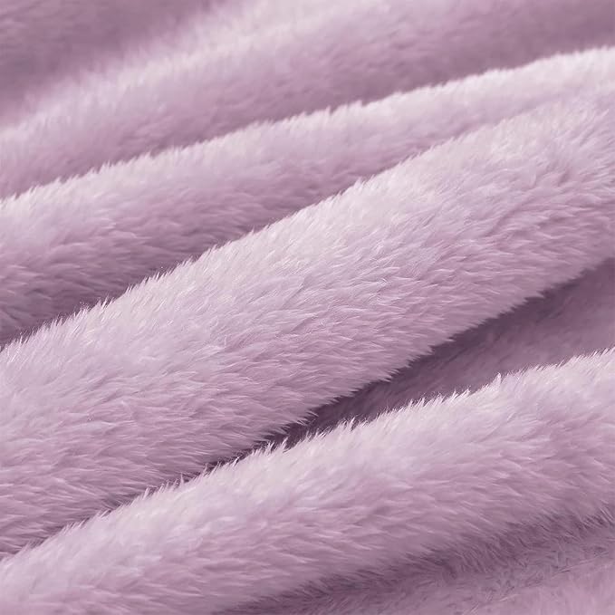 Exclusivo Mezcla Plush Fuzzy Fleece Throw Blanket, Super Soft, Fluffy and Warm Blankets for Couch, Bed, All Season Use (40x50 Inches, Light Purple)