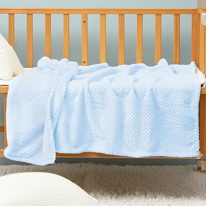 Exclusivo Mezcla Fleece Throw Blanket, Super Soft and Warm Blankets for Couch, Sofa and Bed Waffle Textured, Cozy, Fuzzy and Lightweight (Light Blue, 40x50 Inches)