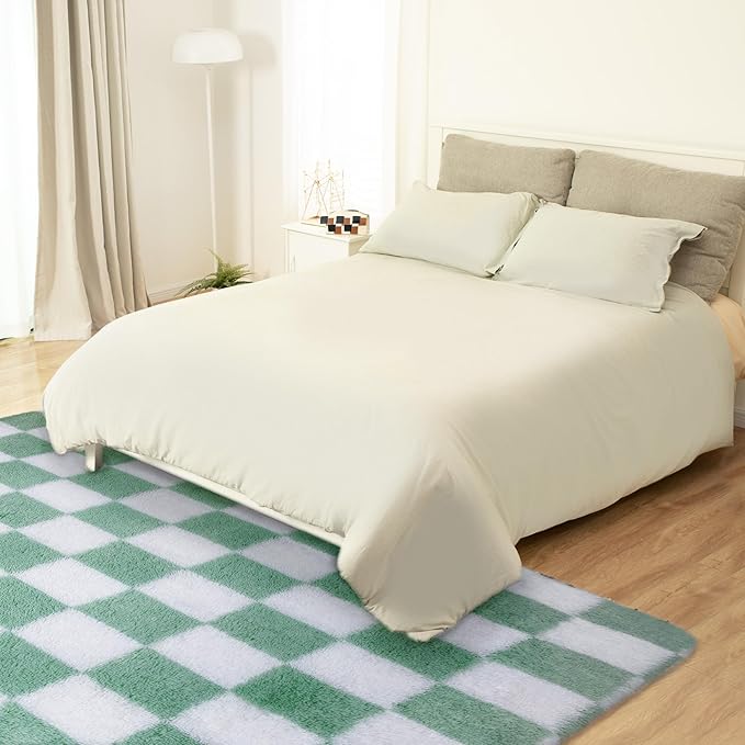 Super Soft Rug for Bedroom, 5x7 ft Sage Green and White Area Rug Classic Checkered Shaggy Anti-Skid High Pile Soft Fluffy Rug Fuzzy Carpet for Living Room Bedroom Kids Room Nursery, Dorm