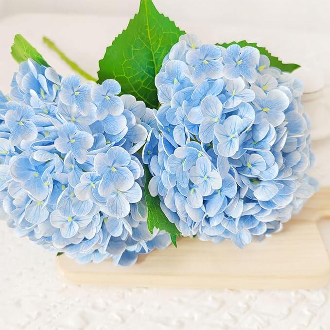 Real Touch Blue Hydrangea Artificial Flowers with Stems, Fake Silk Flowers for Outdoors, 3 Pcs Artificial Flowers for Home Decor Wedding Bouquets Centerpieces Vase