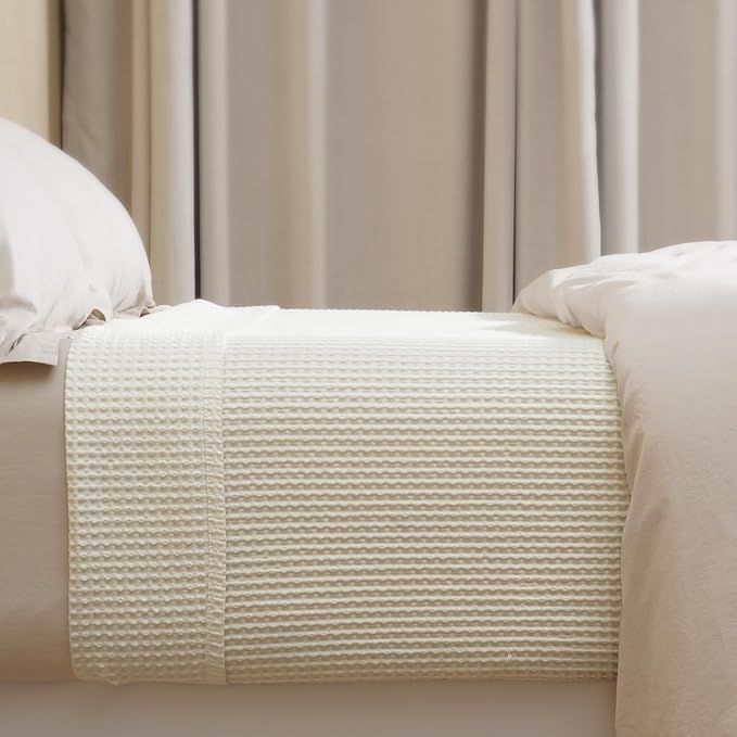 PHF 100% Cotton Waffle Weave Blanket King Size for Bed,Snag Proof Lightweight Breathable Moisture-Wicking Throw for Couch,Great for Layering in Cold Weather,Machine Washable,Home Decor Gift-Cream