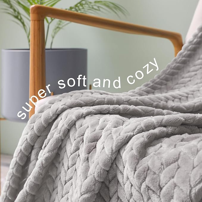 Exclusivo Mezcla Light Grey Fleece Queen Size Blanket for Bed, 90x90 Inches Soft Cozy 3D Decorative Jacquard Flannel Blankets, Lightweight Fuzzy Plush Warm Blankets for All Seasons