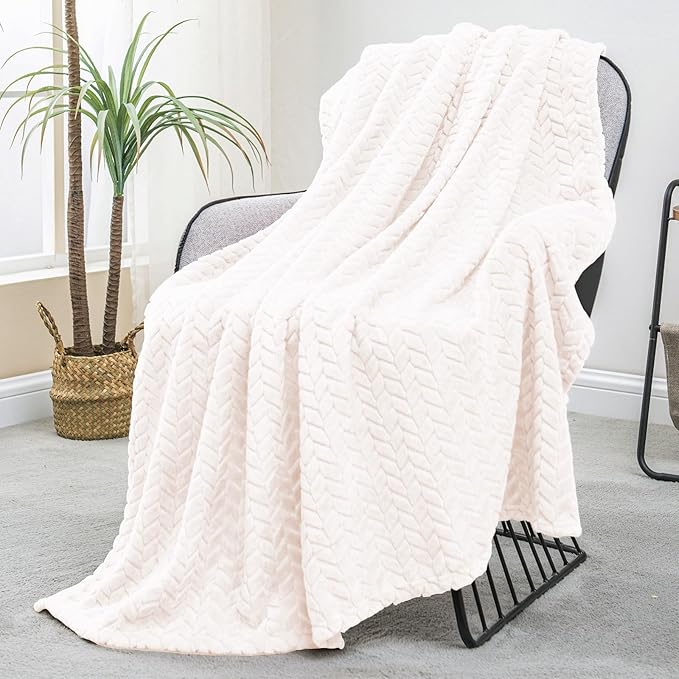Exclusivo Mezcla Fleece Throw Blanket for Couch, 50x70 Inches Soft Cozy Jacquard Flannel Blankets, Lightweight Fuzzy Plush Warm Throws for Winter, Off White