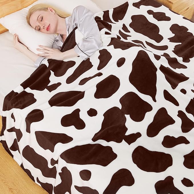 Richave Fleece Cow Print Blanket for All Season - Premium Lightweight Anti-Static Brown and Ivory Throws Travel Blankets Plush Gift for Daughter Mom, Bedroom Decor 51" x 60"(Brown Cow)
