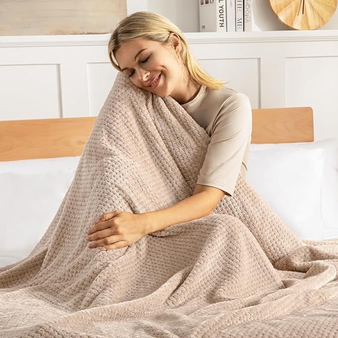 Exclusivo Mezcla Fleece Bed Blanket Queen Size, Super Soft and Warm Blankets for Couch, Sofa and Bed Waffle Textured, Cozy, Fuzzy and Lightweight (Camel, 90x90 Inches)