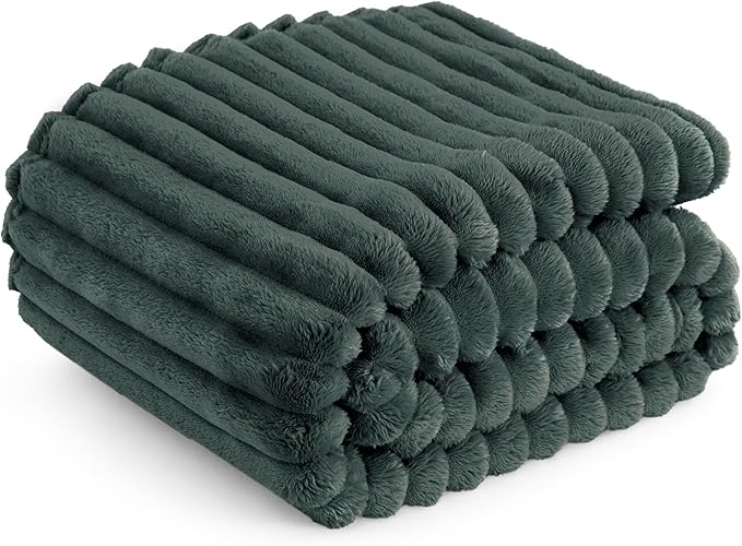 Bedsure GentleSoft Mallard Green Twin Blanket for Bed - Cozy Soft Blankets for Women, Cute Large Throws for Girls, 66x90 Inches