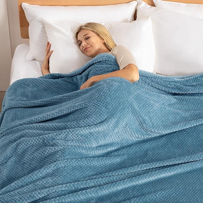 Exclusivo Mezcla Fleece Bed Blanket Twin Size, Super Soft and Warm Blankets for Couch, Sofa and Bed Waffle Textured, Cozy, Fuzzy and Lightweight (Slate Blue, 90x66 Inches)