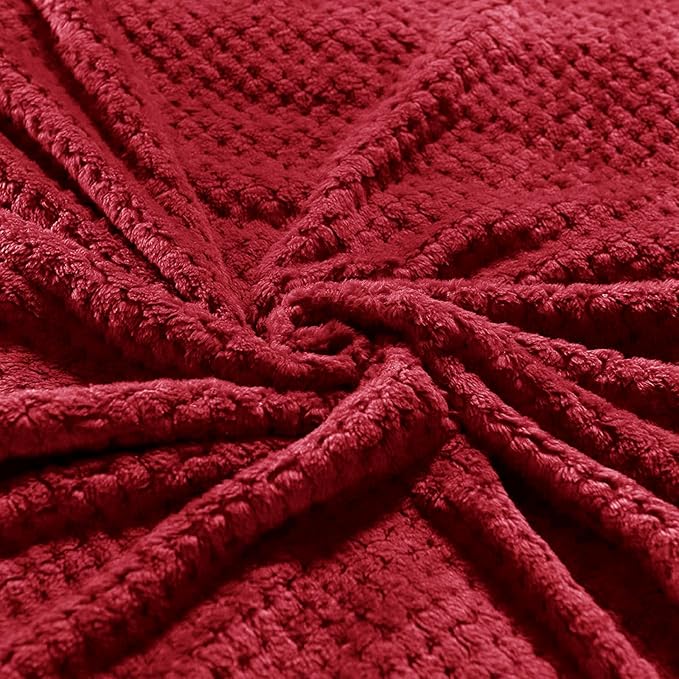 Exclusivo Mezcla Fleece Bed Blanket Twin Size, Super Soft and Warm Blankets for Couch, Sofa and Bed Waffle Textured, Cozy, Fuzzy and Lightweight (Deep Red, 60x80 inches)